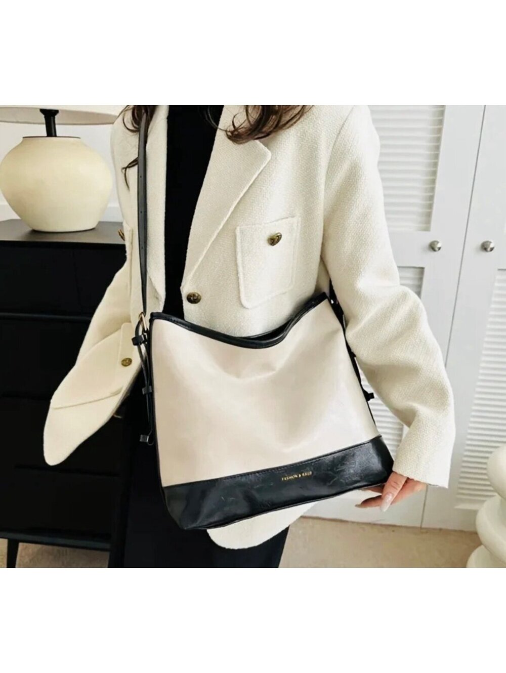 >SALE<New -Trendy -Retro Style Large Capacity Two-Tone Faux Leather Shoulder Bag